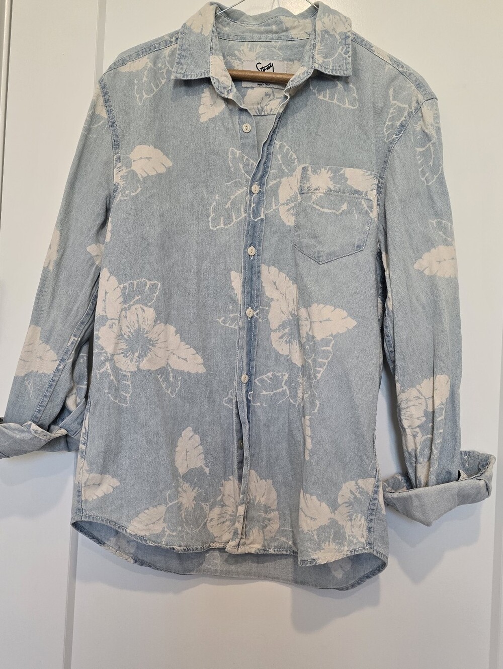 Chambray Floral Button-Up Shirt Light Blue Denim W White Tropical Print Cotton - Picture 1 of 7